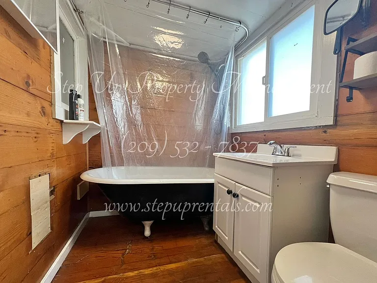 113 W Sunset St #B — Photo 10
