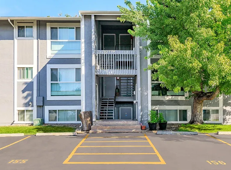Greencrest Apartments — Photo 6