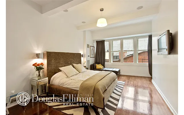 Sold by Douglas Elliman | media 3
