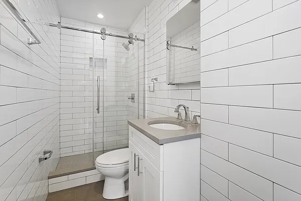 Rented by REAL New York | media 20