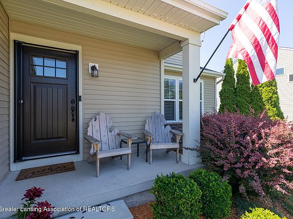 2nd image of 3901 Carnaby Dr