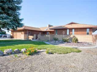 2424 W Marina Dr, Moses Lake, WA 98837