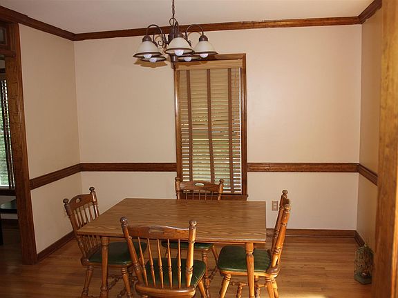 5th image of 9366 Ashking Dr