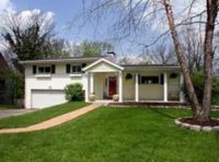 424 Hillcrest Dr, Wyoming, OH 45215