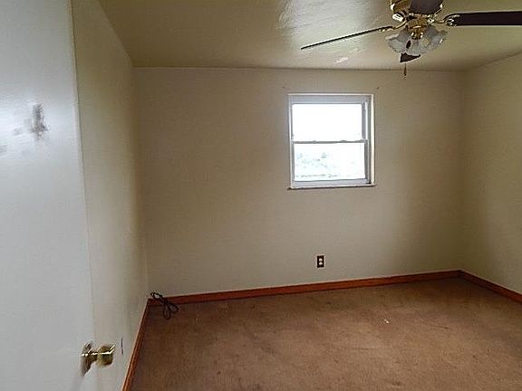5th image of 10836 Airview Dr