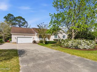 89 Shoreline Dr, New Bern, NC 28562