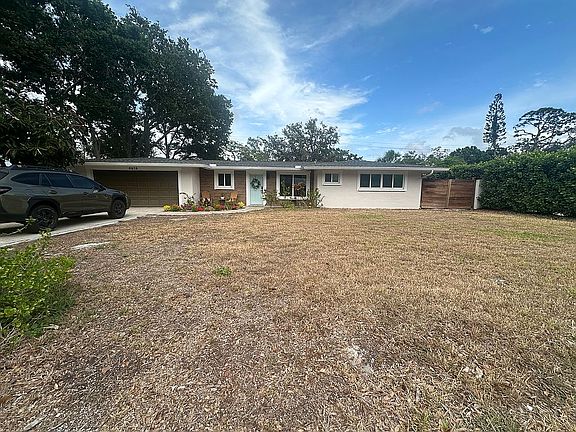 2nd image of 4616 Leeta Ln