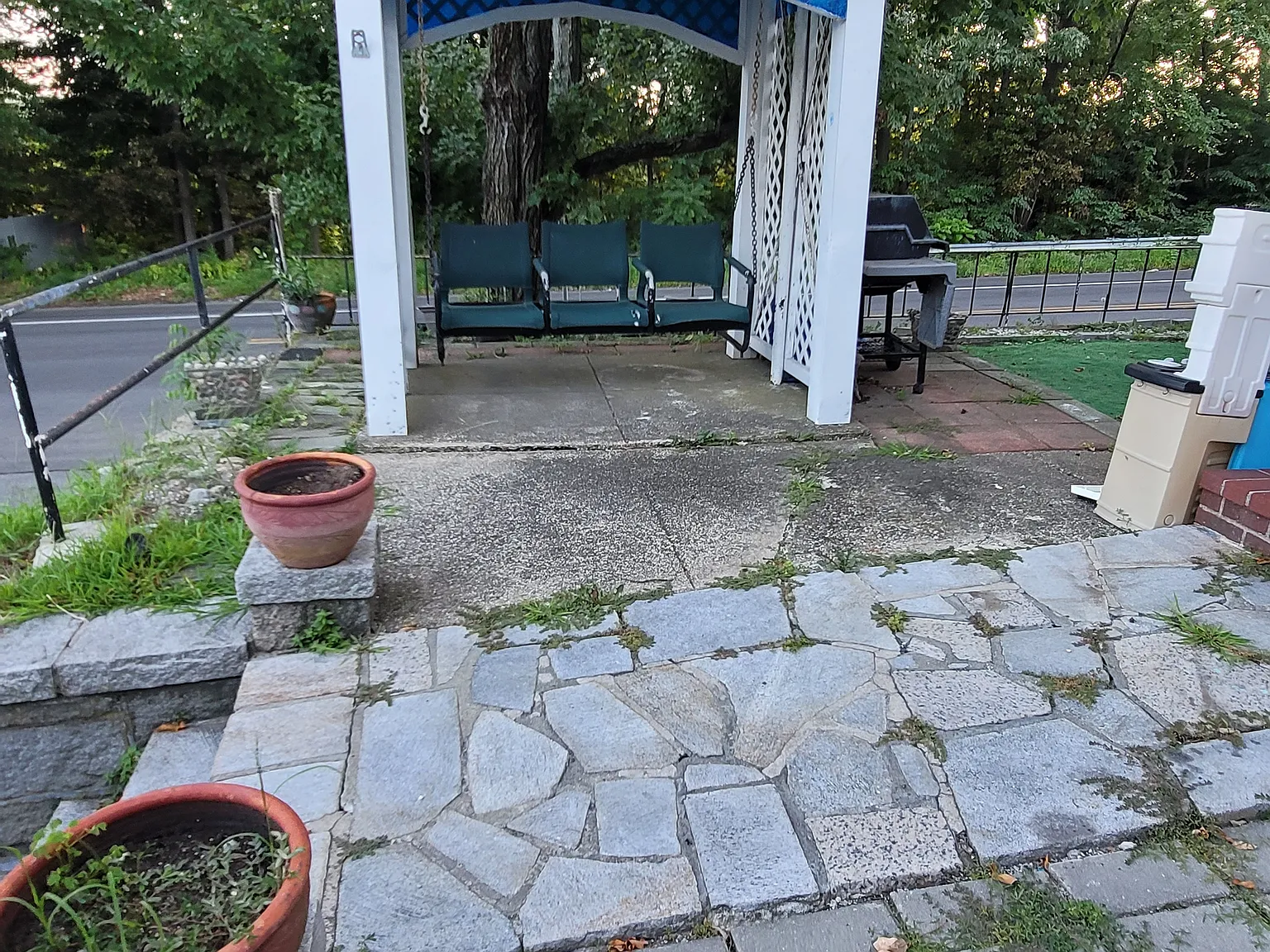 2 bed, 850 sqft, $2,600 — Photo 2