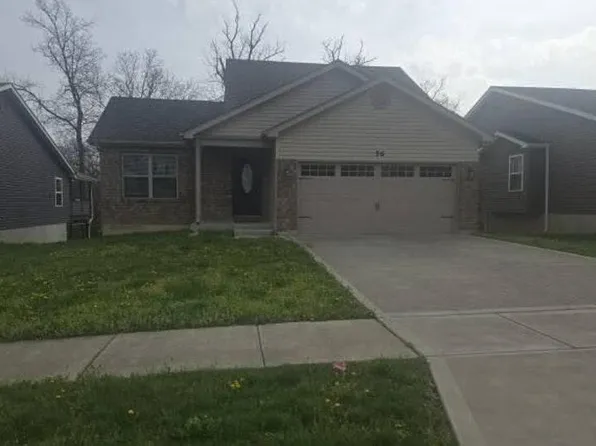 56 Huntleigh Park Ct, Wentzville, MO 63385