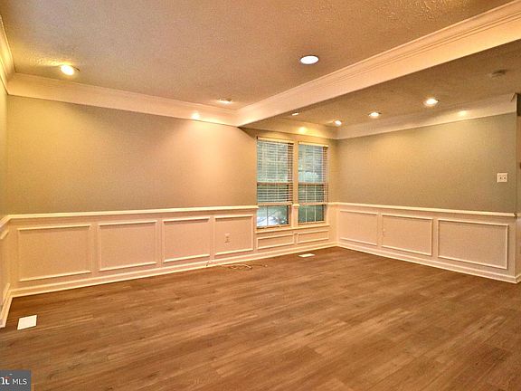 3rd image of 1867 Wye Mills Ln
