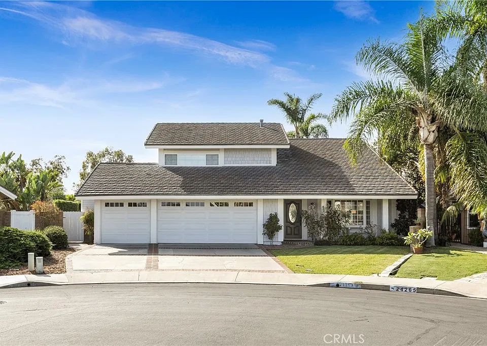 24261 De Leon Dr
