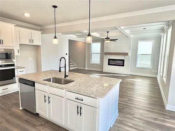 4th image of 3919 Brookmont Way