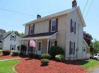 1025 Main St, Volant, PA 16156
