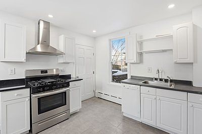 5th image of 39 Fairmont St #1