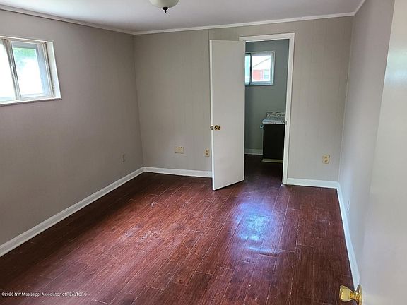 5th image of 8462 Charleston Dr