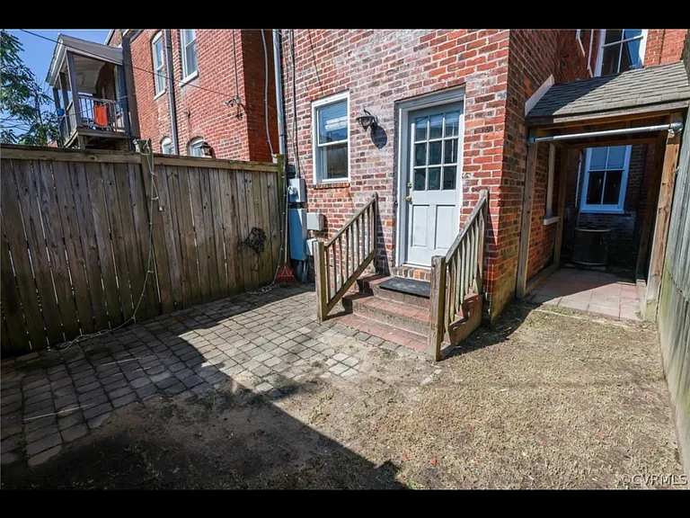 15 S Morris St — Photo 18