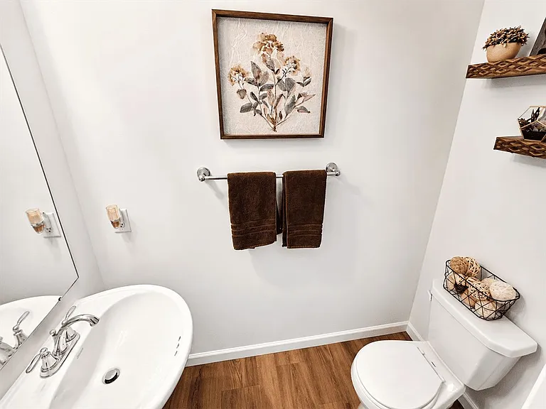 1100 Sarah Freeman Dr — Photo 12
