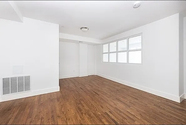 Rented by Bold Marketing | media 27