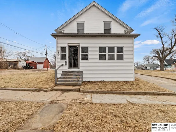 1811 N 34th St, Omaha, NE 68111