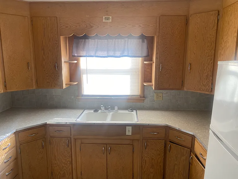 916 N Pine St #2 — Photo 5