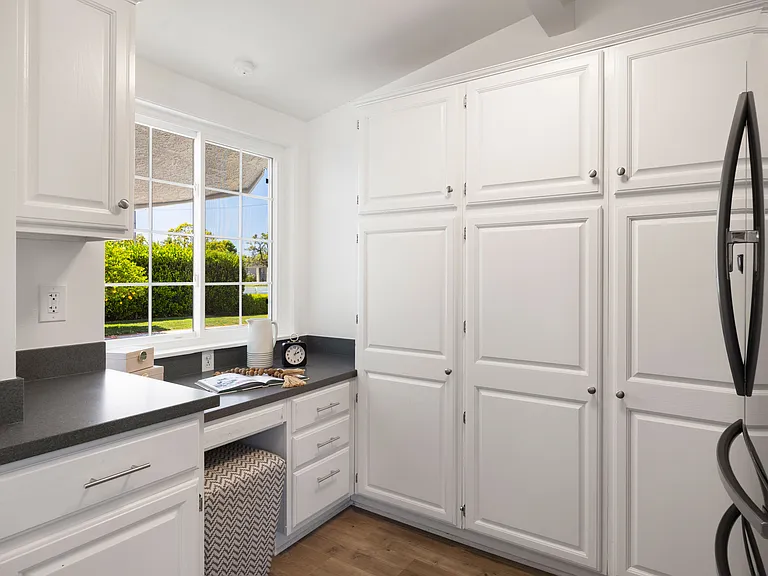 2362 Cornell Dr — Photo 12