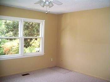 3rd image of 1828 Carlton W