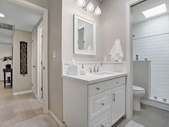 3rd image of 4124 Lake Harbor Ln #1