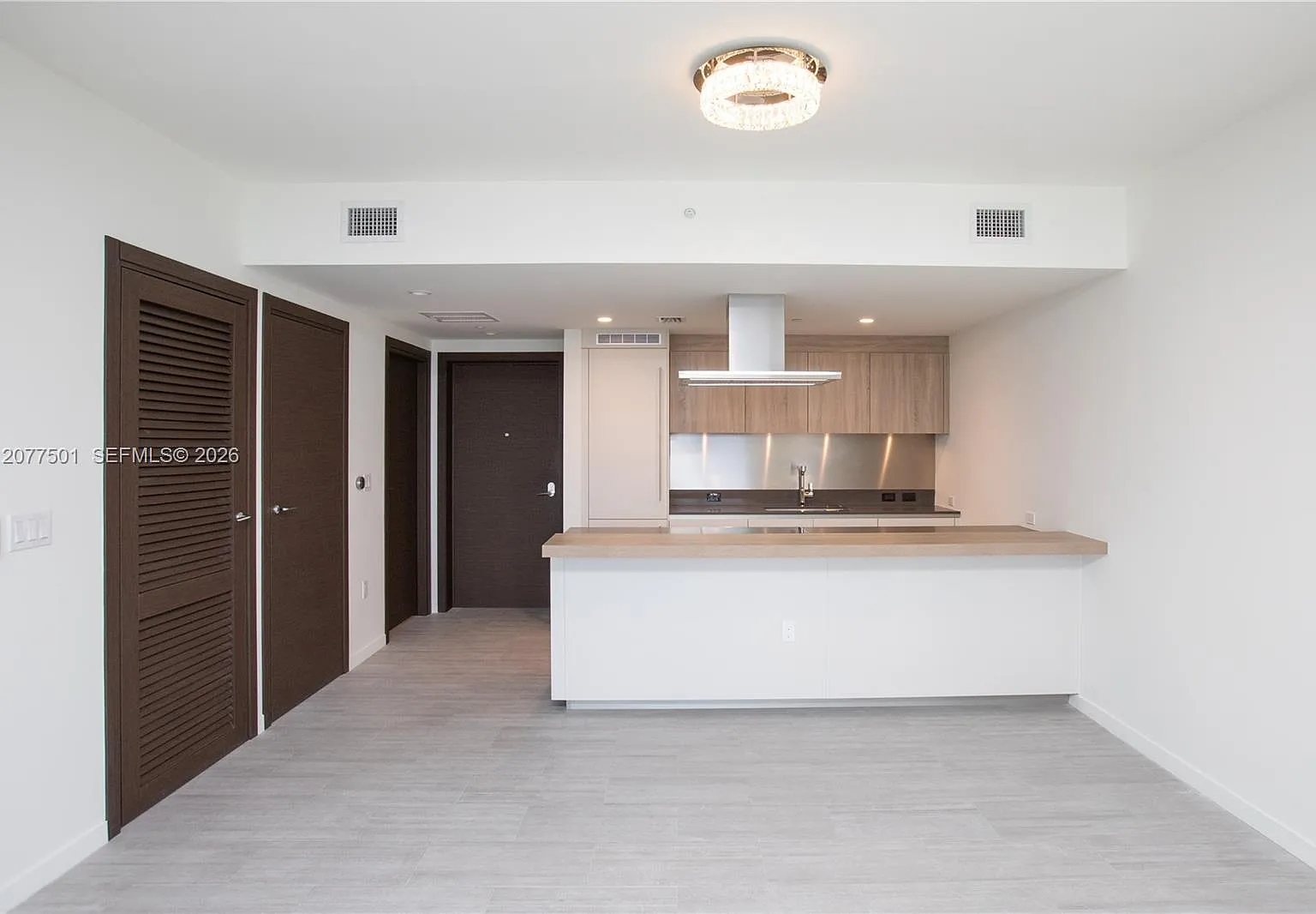 Brickell Flatiron Condo — Photo 3