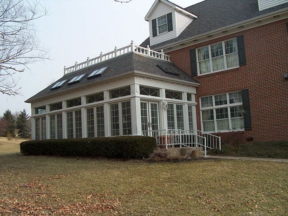 Rear of Sunroom