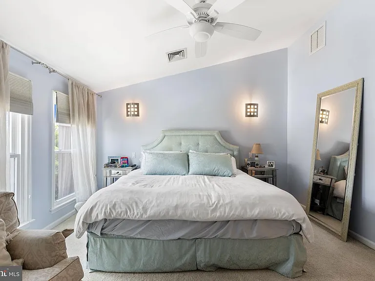 3244 S Smedley St — Photo 19