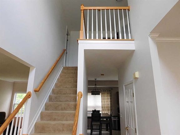 4th image of 954 Balsam Wood Ln