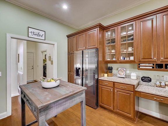 4th image of 306 Forest Pines Rd