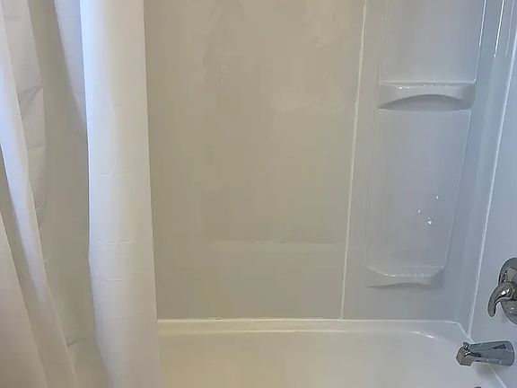 3rd image of 2058-2068 Linden St #2068LINDEN