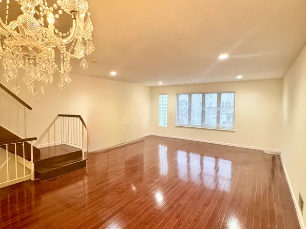 (undisclosed Address), Staten Island, NY 10312