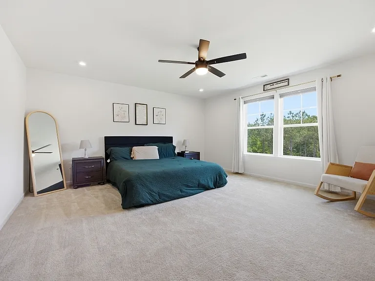 315 Enfield Dr — Photo 21