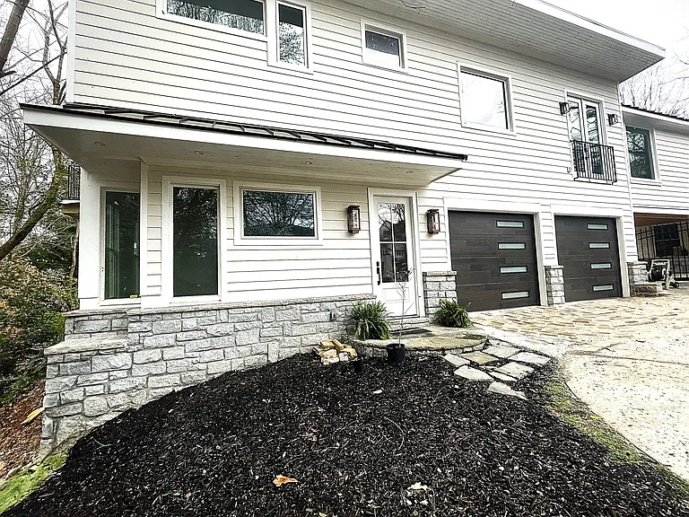 Tanglewood Dr SE — Photo 3