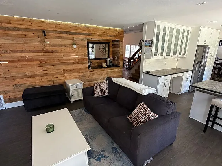 467 Mainsail Rd — Photo 9