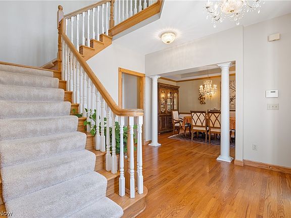 3rd image of 3451 Saratoga Blvd