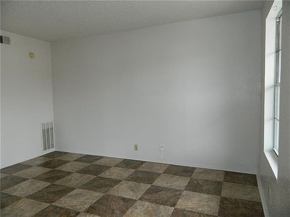2nd image of 1501 Kinney Ave APT 218