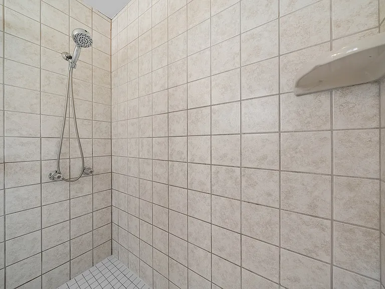 5658 Mary Lane Dr — Photo 31