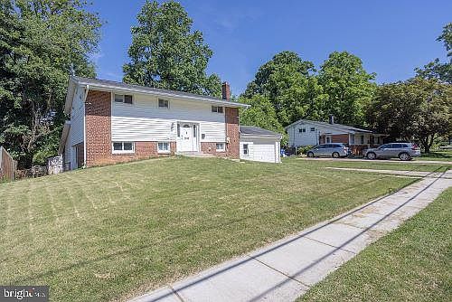 2nd image of 13720 Marianna Dr