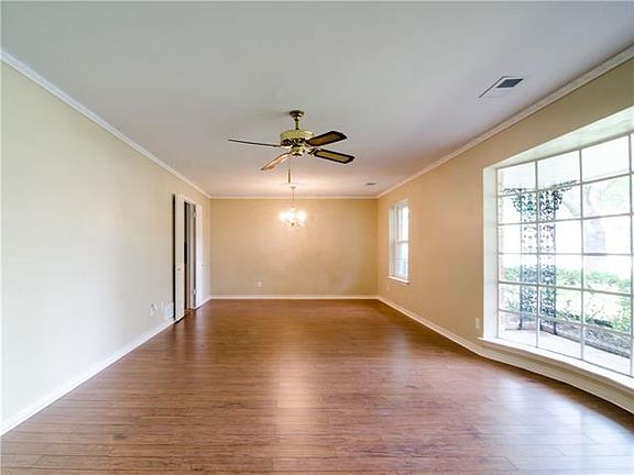 4th image of 3072 Ponder Dr