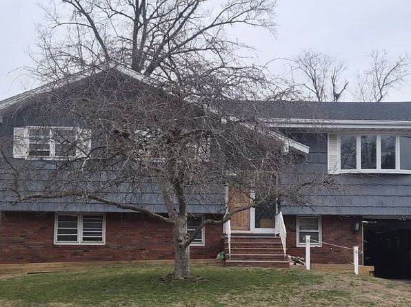 20 Blue Hill Rd