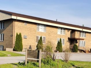 645 Moraine Trce #1, Schererville, IN 46375