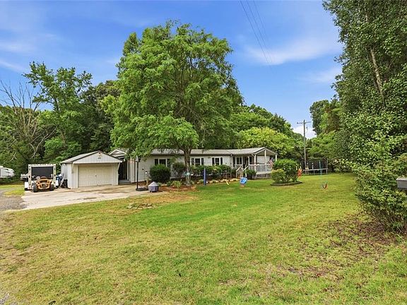 3rd image of 200 Odell Myers Rd