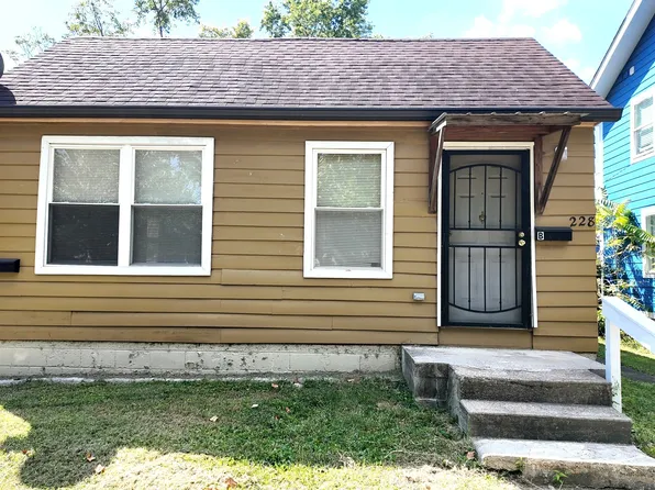 228 N Tacoma Ave, Indianapolis, IN 46201