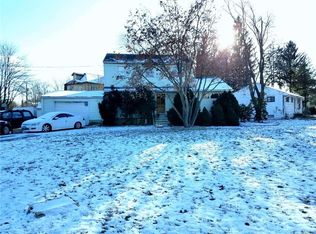 16 Valley View Ter, Spring Valley, NY 10977