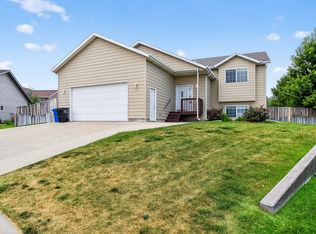 401 Kahler Ct, Rapid City, SD 57701