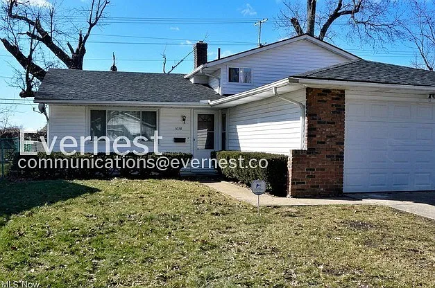 3 bed, 1.0 bath, 1648 sqft, $1,495 — Photo 1