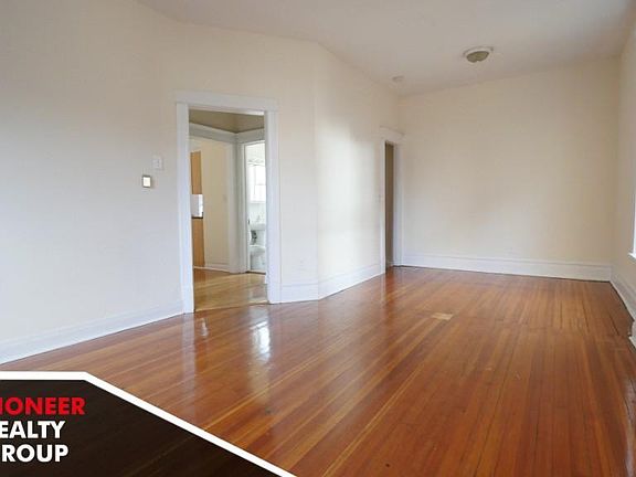 5th image of 3415 N Seminary Ave #3415CH1